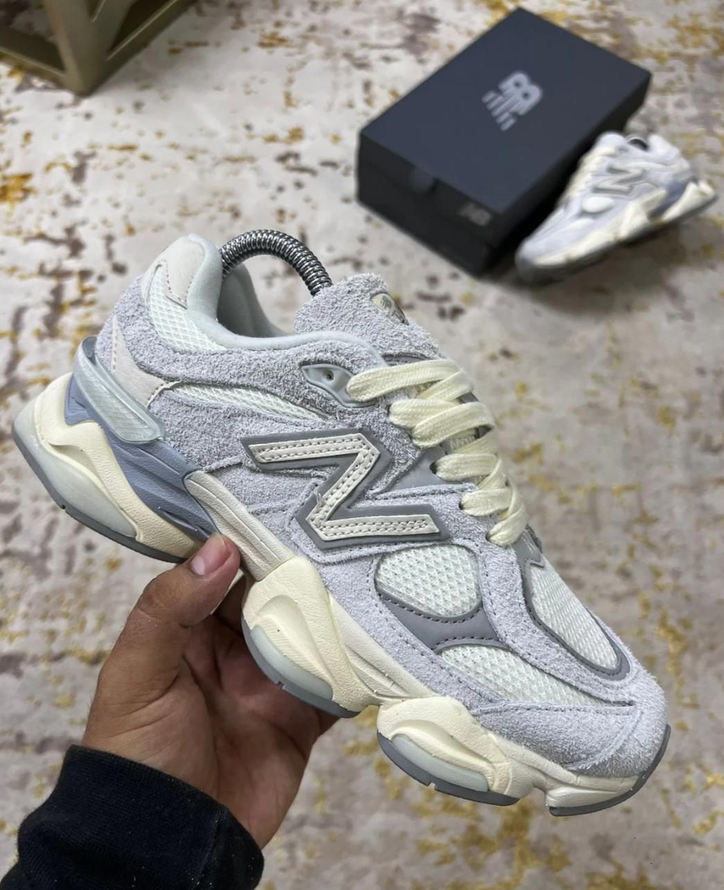 New Balance 9060 BEIS X Gris