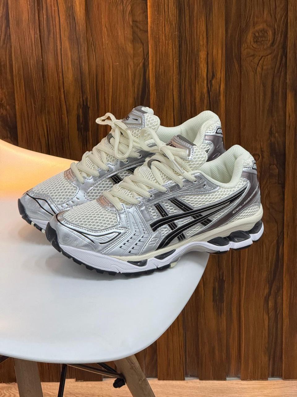 Asics Gel-Kayano 14
